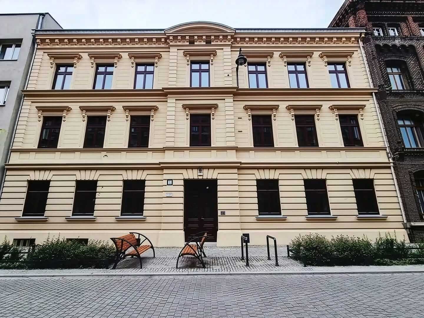 Kompleksowe usługi remontowo-budowlane oraz renowacja obiektów zabytkowych – Generalny Wykonawca Warbud